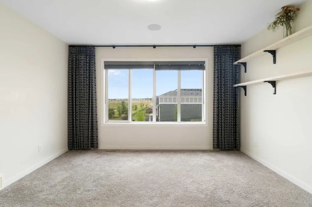 15 Homestead Close NE Calgary AB T3J 2H2