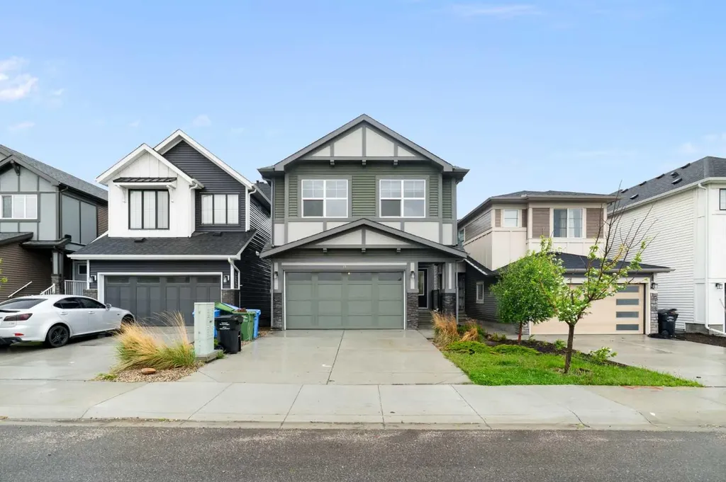15 Homestead Close NE Calgary AB T3J 2H2