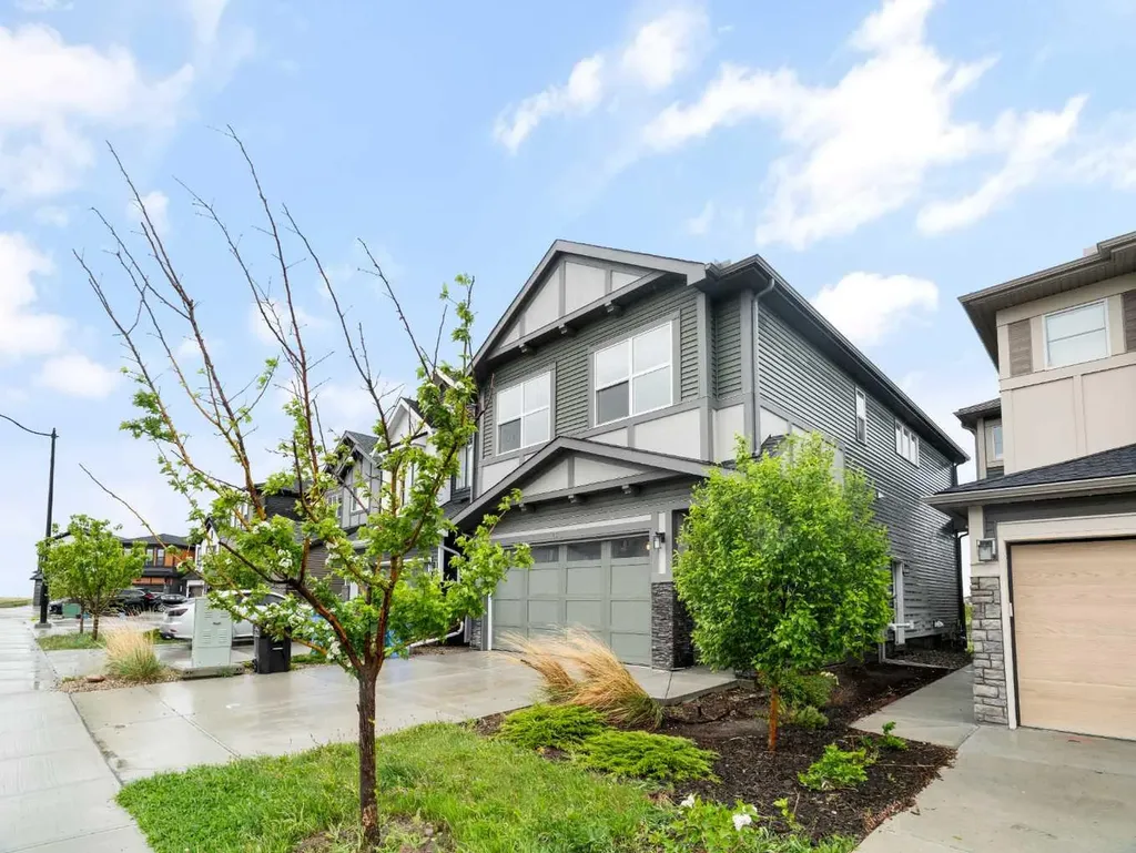 15 Homestead Close NE Calgary AB T3J 2H2