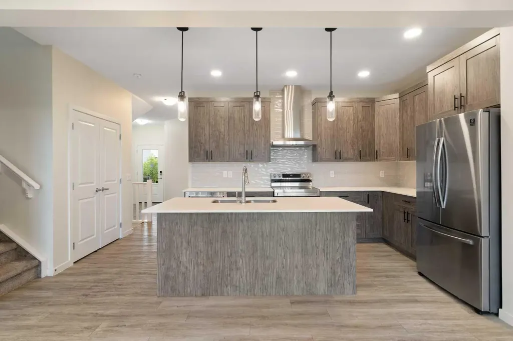 15 Homestead Close NE Calgary AB T3J 2H2