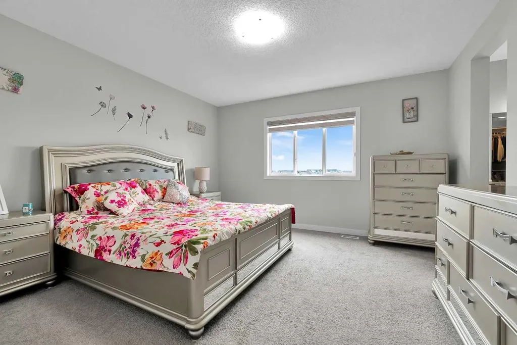55 Walden Place SE Calgary AB T2X 1Y5