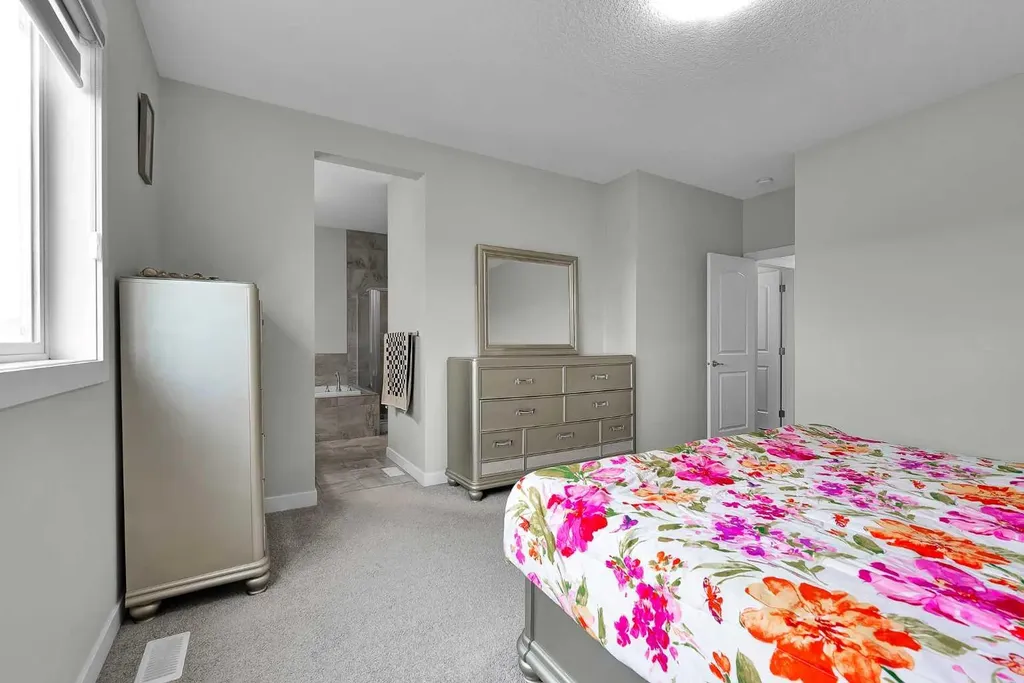 55 Walden Place SE Calgary AB T2X 1Y5