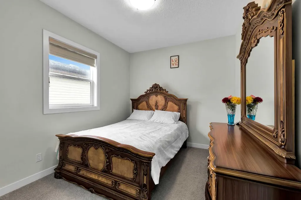 55 Walden Place SE Calgary AB T2X 1Y5