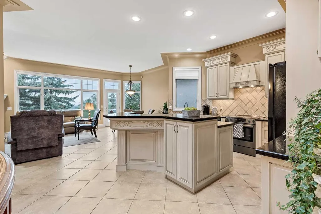 4592 Hamptons Way NW Calgary AB T3A6B6