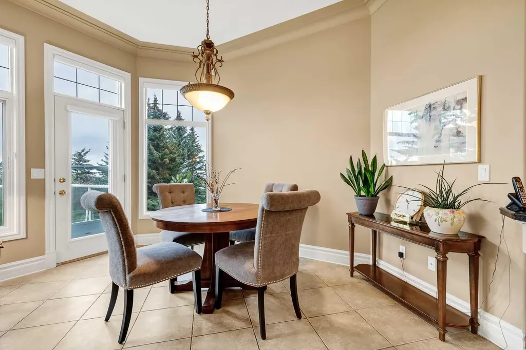 4592 Hamptons Way NW Calgary AB T3A6B6