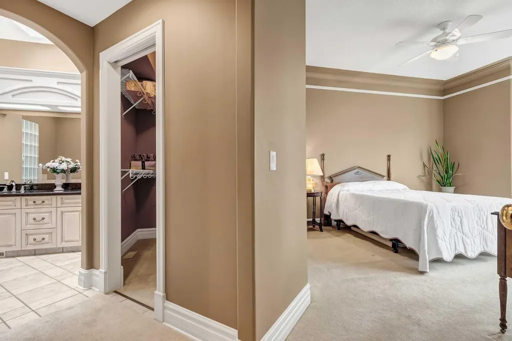 4592 Hamptons Way NW Calgary AB T3A6B6