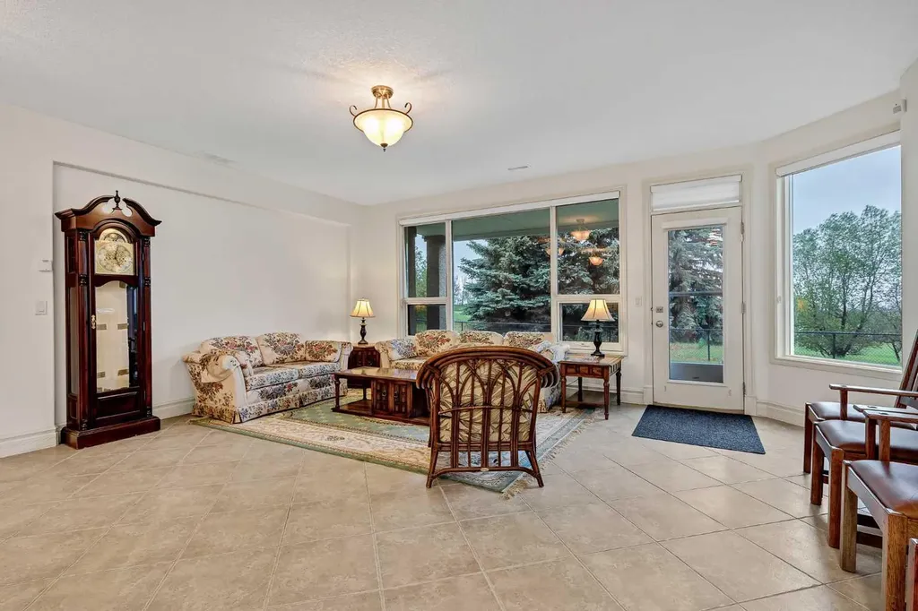 4592 Hamptons Way NW Calgary AB T3A6B6