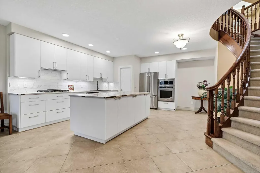4592 Hamptons Way NW Calgary AB T3A6B6