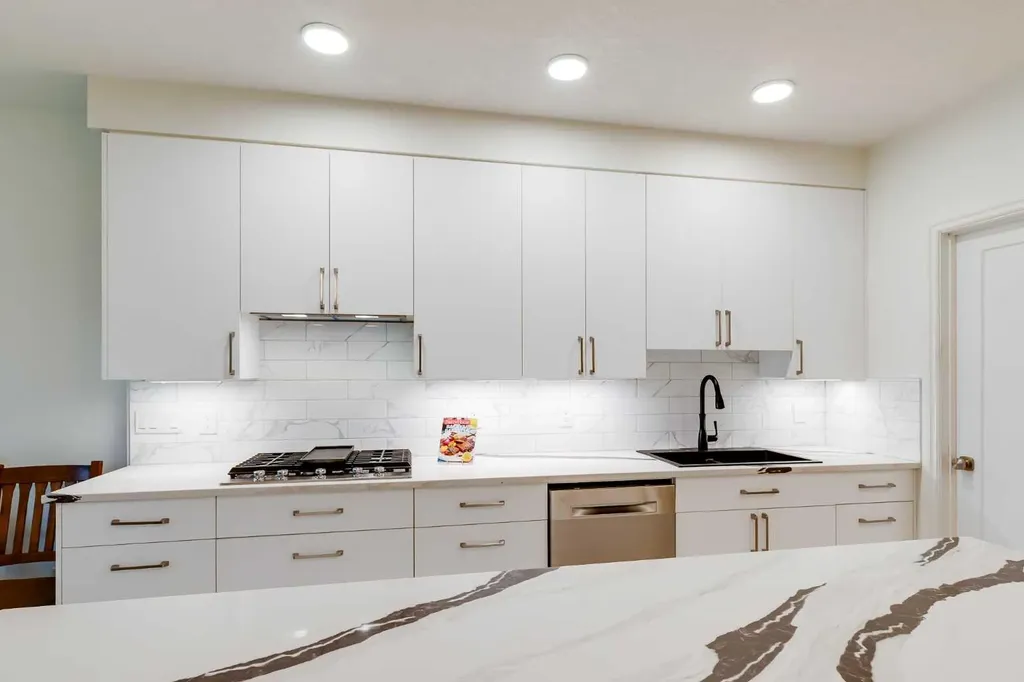 4592 Hamptons Way NW Calgary AB T3A6B6