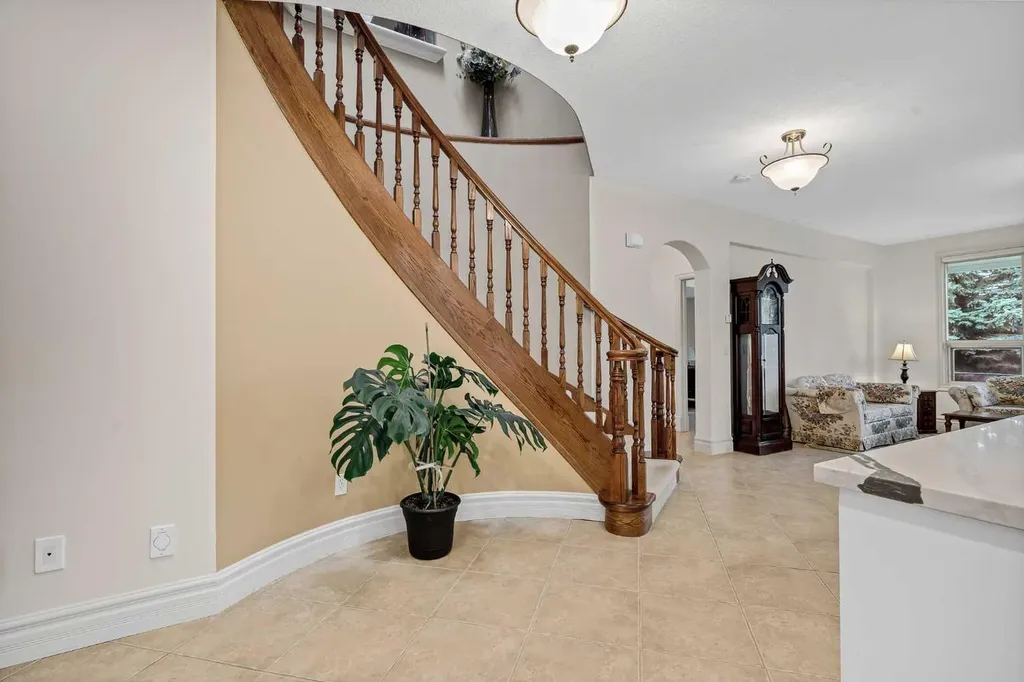 4592 Hamptons Way NW Calgary AB T3A6B6