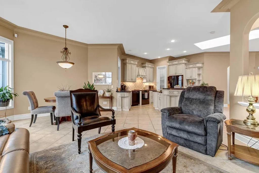 4592 Hamptons Way NW Calgary AB T3A6B6