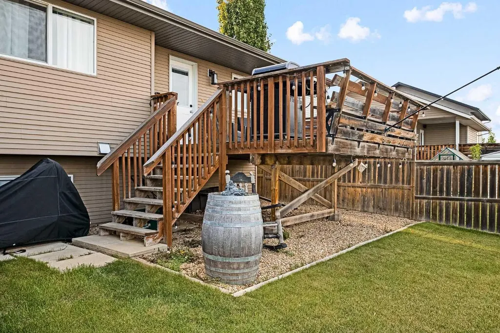 26 Lucky Place Sylvan Lake AB T4S 0A9