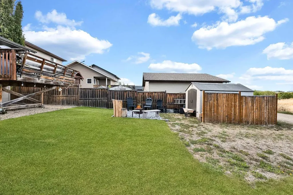 26 Lucky Place Sylvan Lake AB T4S 0A9