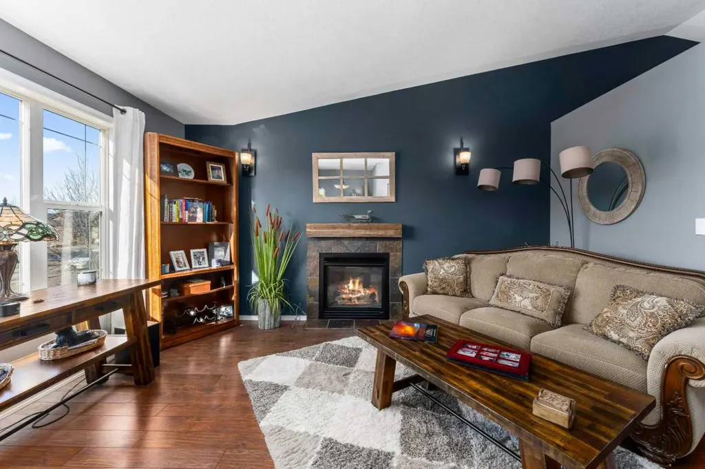 26 Lucky Place Sylvan Lake AB T4S 0A9