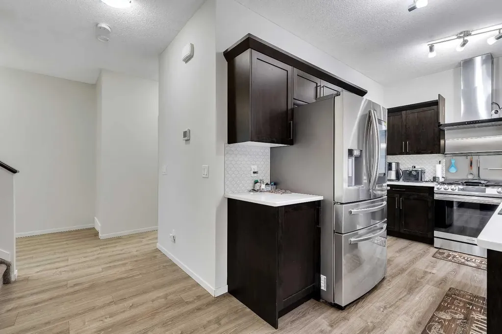 262 Hillcrest Heights SW Airdrie AB T4B3Z2