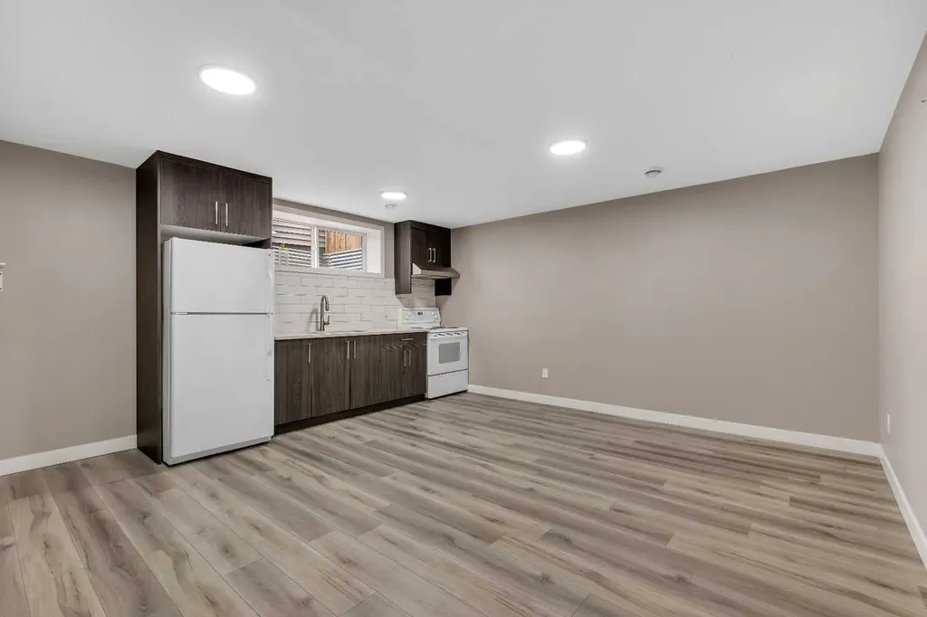 262 Hillcrest Heights SW Airdrie AB T4B3Z2
