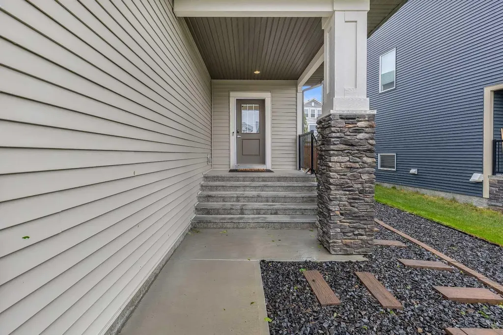 262 Hillcrest Heights SW Airdrie AB T4B3Z2