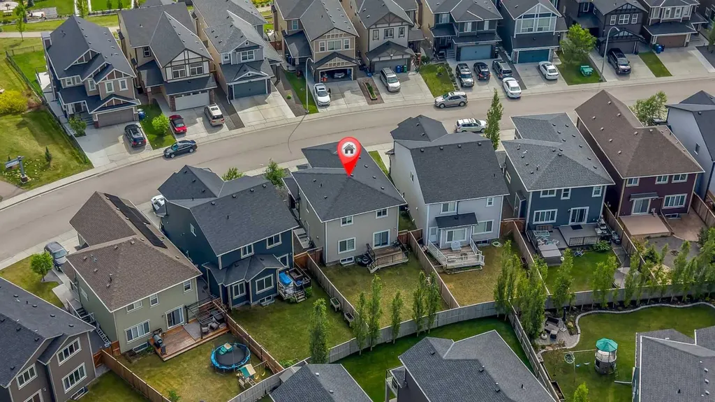 262 Hillcrest Heights SW Airdrie AB T4B3Z2
