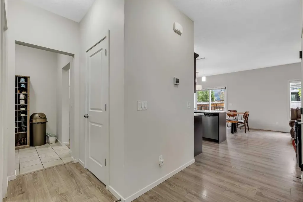 262 Hillcrest Heights SW Airdrie AB T4B3Z2