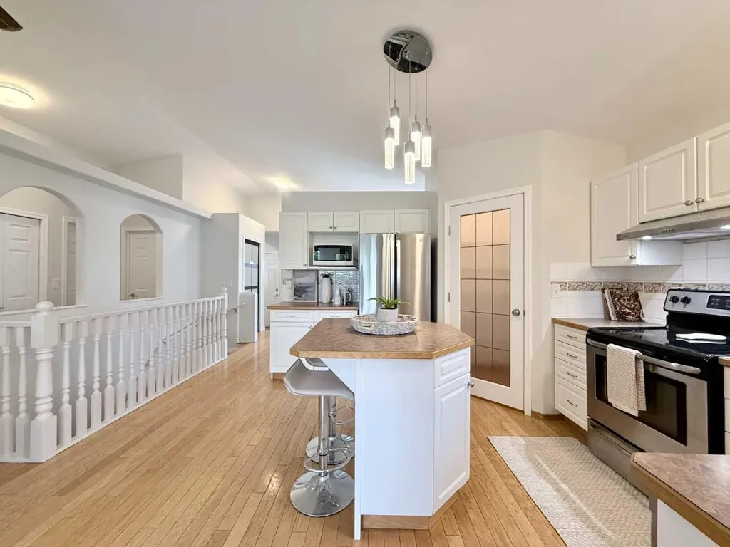 203 Pinnacle Way Grande Prairie AB T8W 2S9
