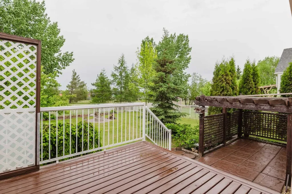 203 Pinnacle Way Grande Prairie AB T8W 2S9