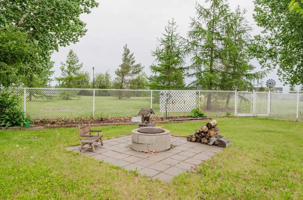 203 Pinnacle Way Grande Prairie AB T8W 2S9
