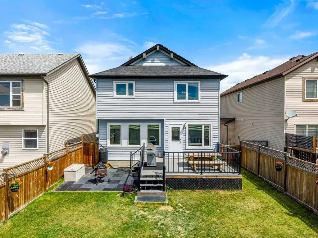 184 Somerglen Common SW Calgary AB T2Y 4E8