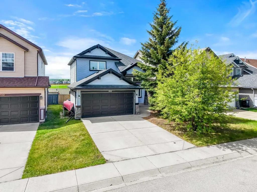 184 Somerglen Common SW Calgary AB T2Y 4E8