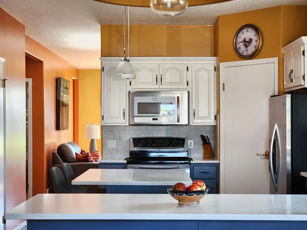 4813 4 Street W Claresholm AB T0L 0T0
