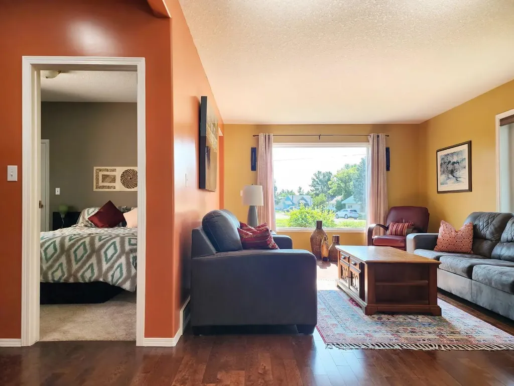 4813 4 Street W Claresholm AB T0L 0T0