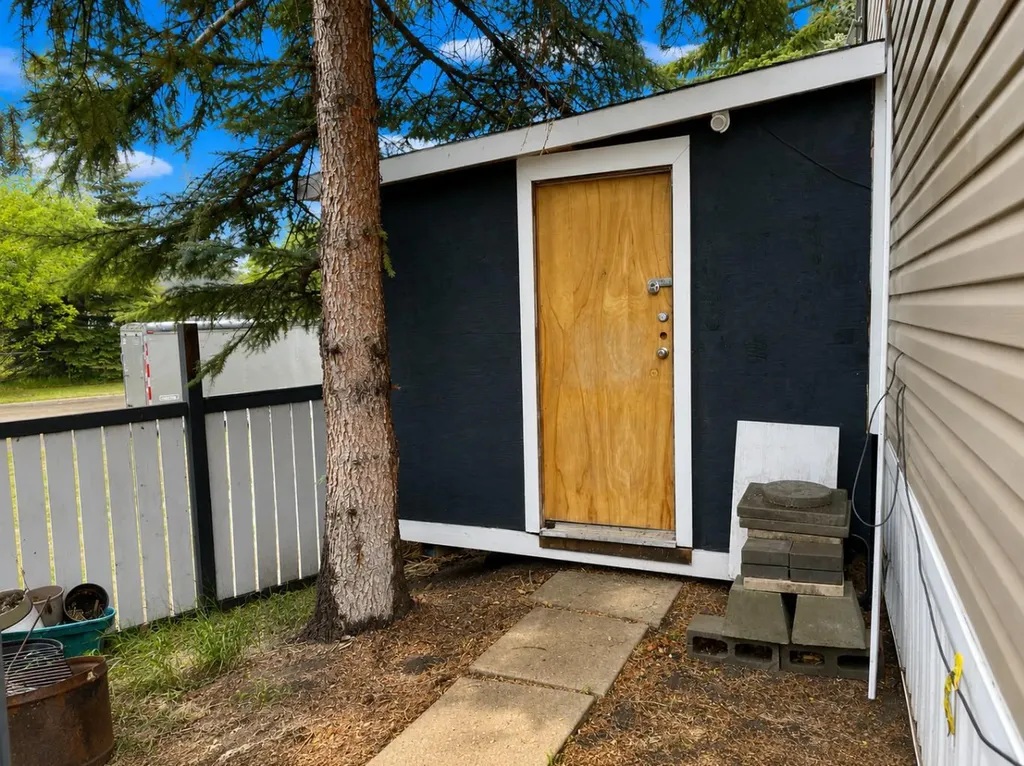 49 Lake Trail Estates Bentley AB T0C 2J0