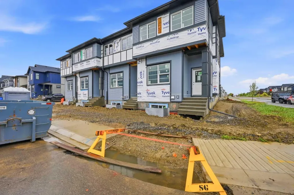 13 Savanna Place NE Calgary AB T3J 5P9