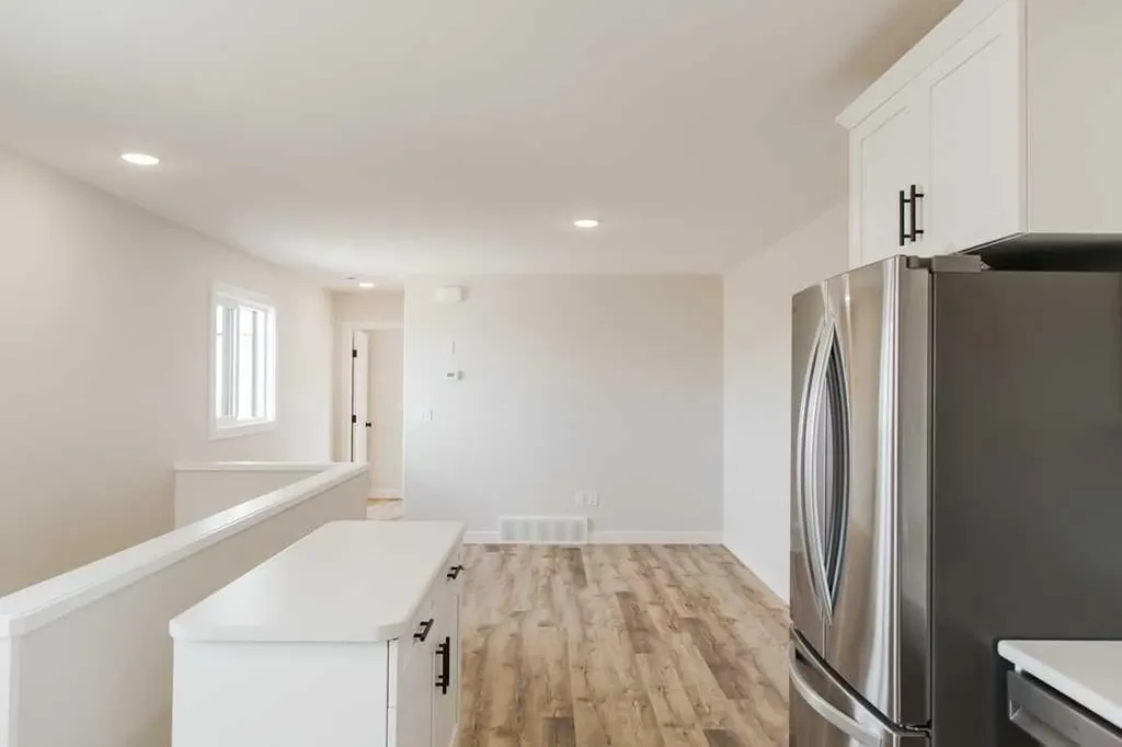 9505 114 Avenue Clairmont AB T8X 0W7