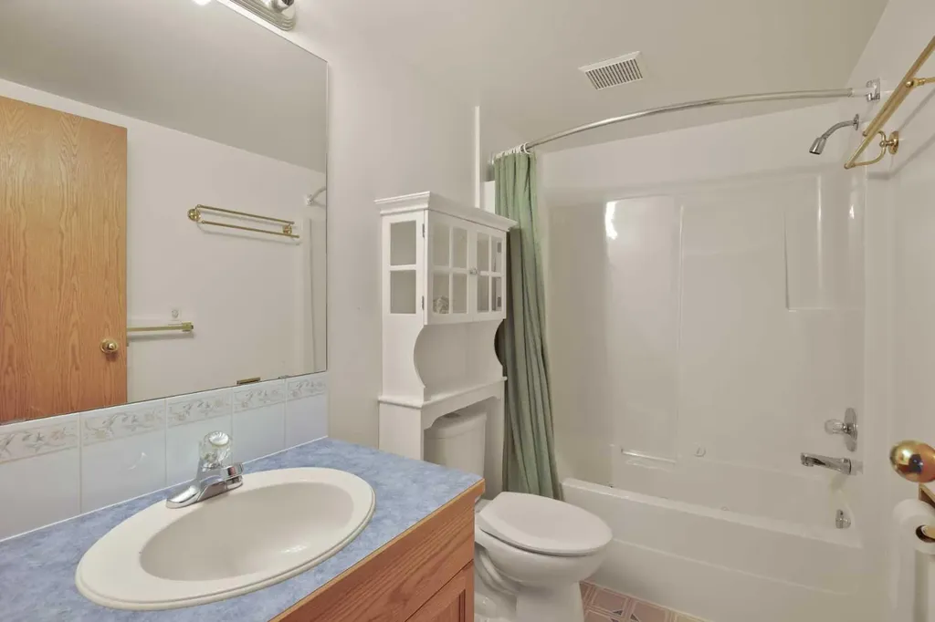 6014 44 Street Crescent Innisfail AB T4G 1L2