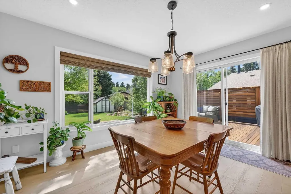 27 Bow Village Crescent NW Calgary AB T3B 4X1