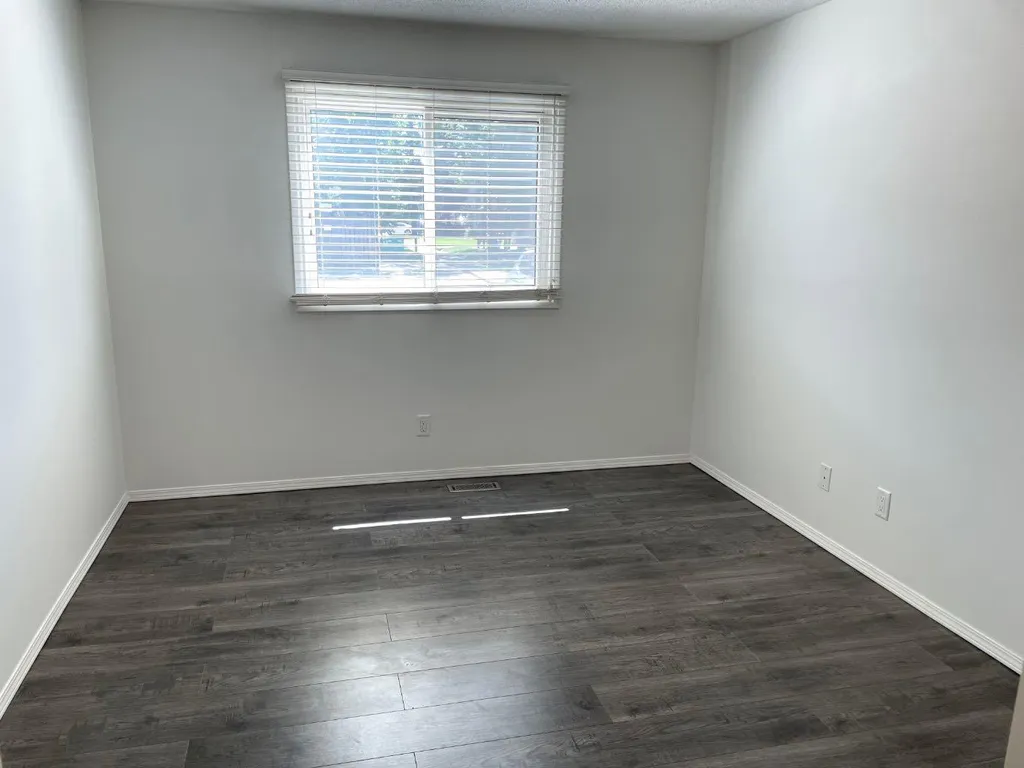 81 Cedar Springs Gardens SW Calgary AB T2W 5J9