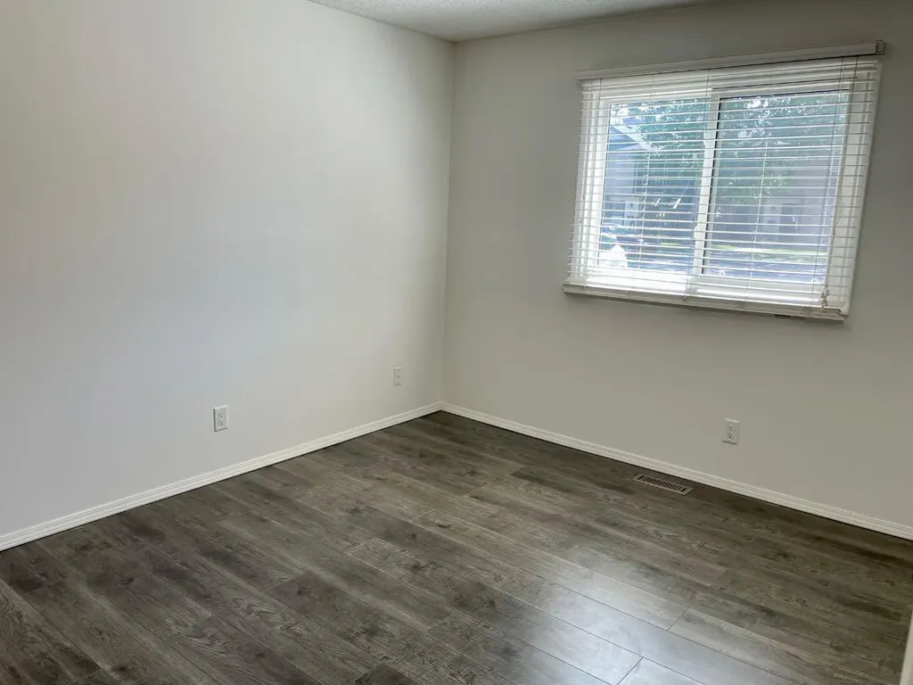 81 Cedar Springs Gardens SW Calgary AB T2W 5J9