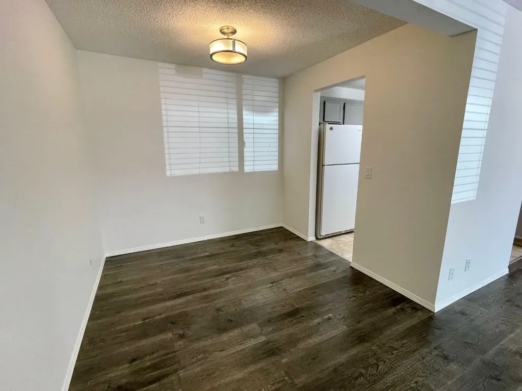 81 Cedar Springs Gardens SW Calgary AB T2W 5J9