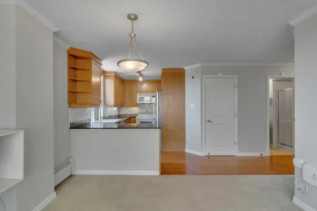 4555 Varsity Lane NW Calgary AB T3A 2V6