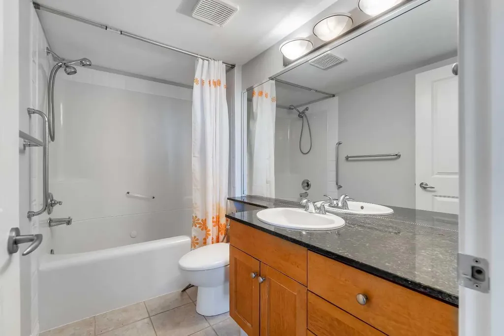 4555 Varsity Lane NW Calgary AB T3A 2V6