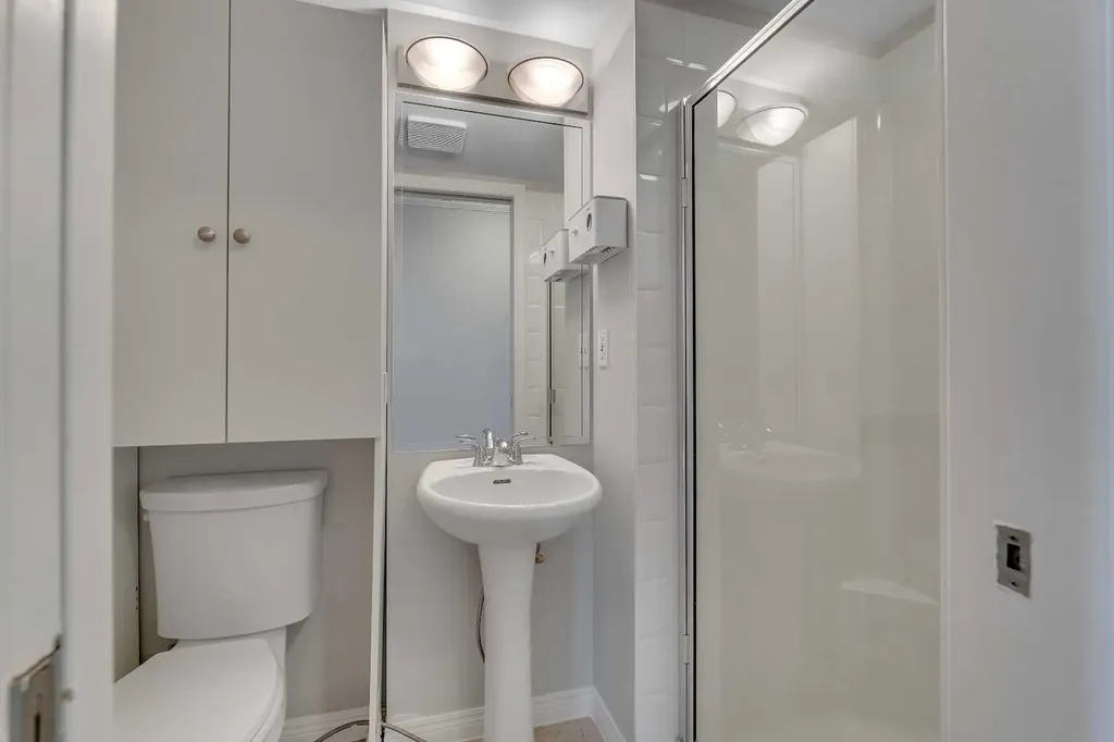 4555 Varsity Lane NW Calgary AB T3A 2V6