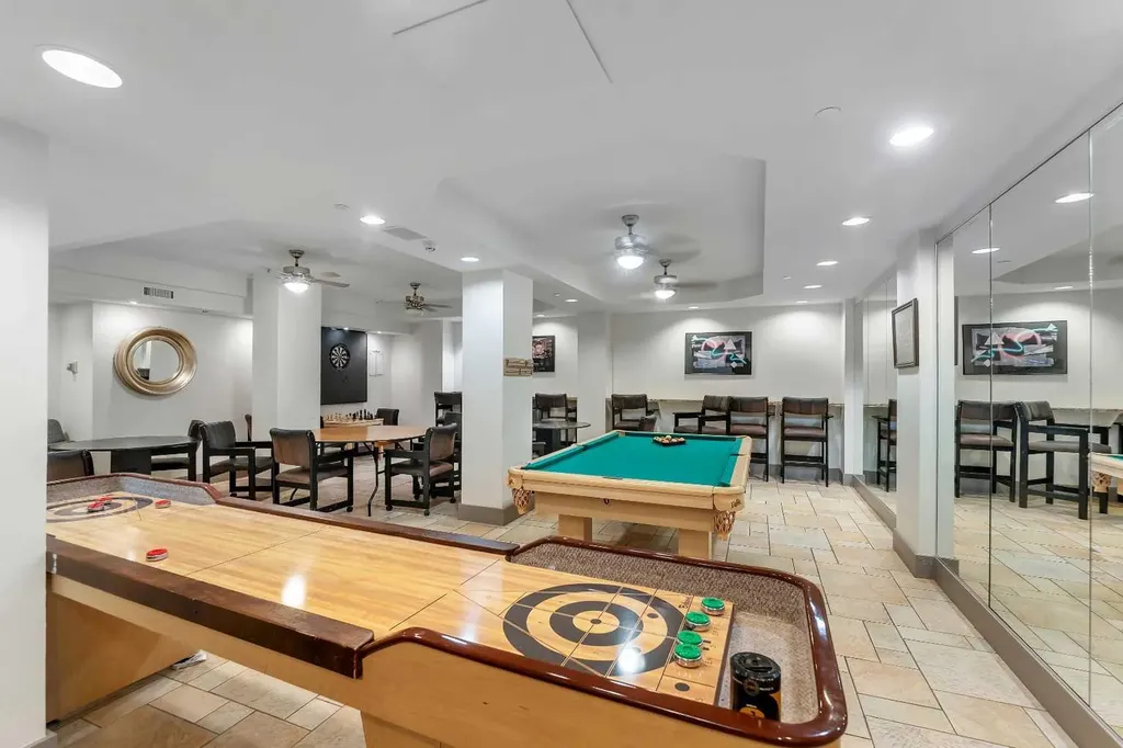 4555 Varsity Lane NW Calgary AB T3A 2V6