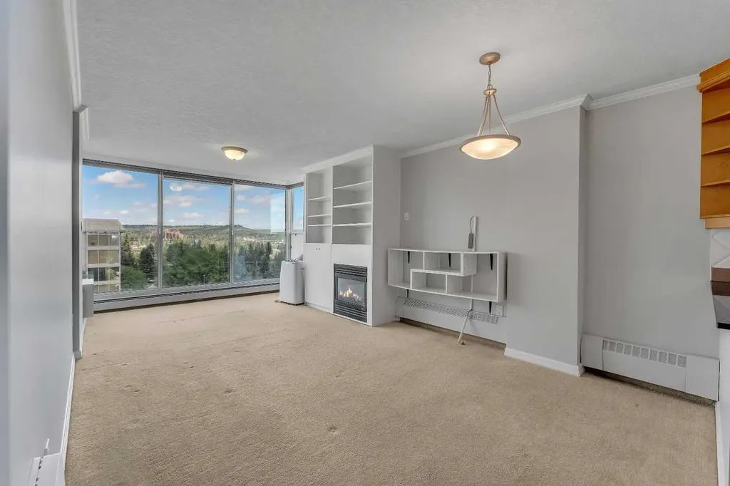 4555 Varsity Lane NW Calgary AB T3A 2V6