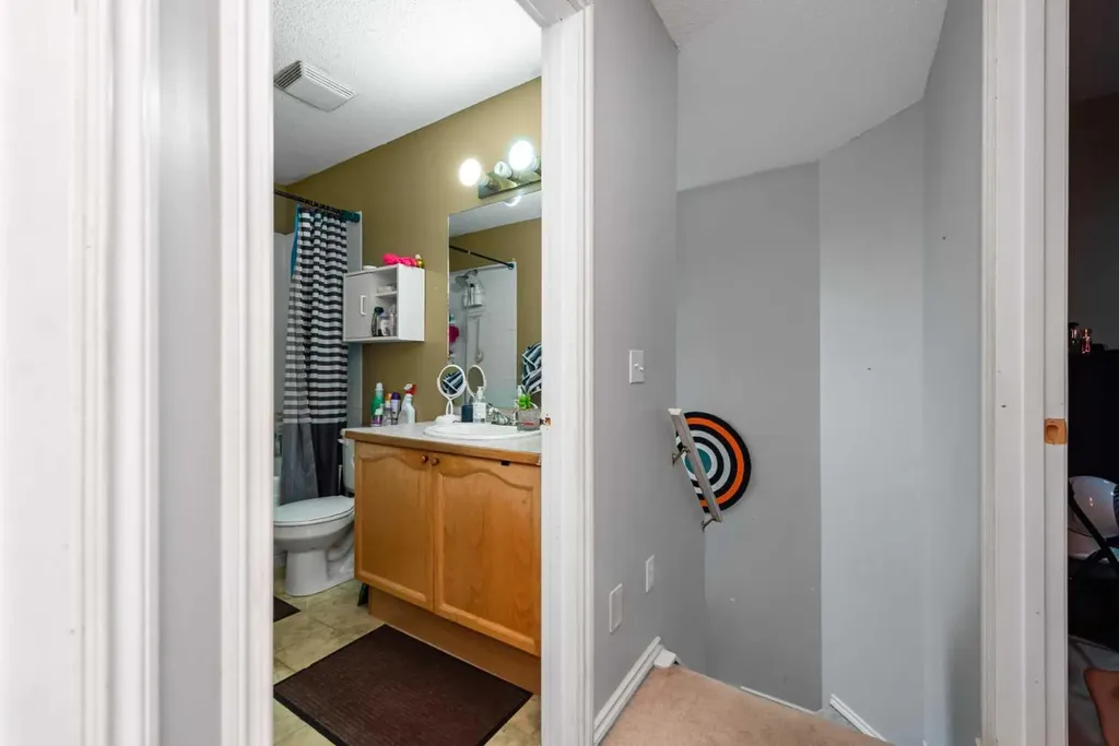 93 Saddleback Road NE Calgary AB T3J4K5