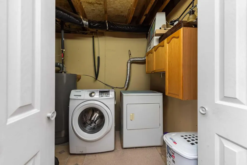 93 Saddleback Road NE Calgary AB T3J4K5