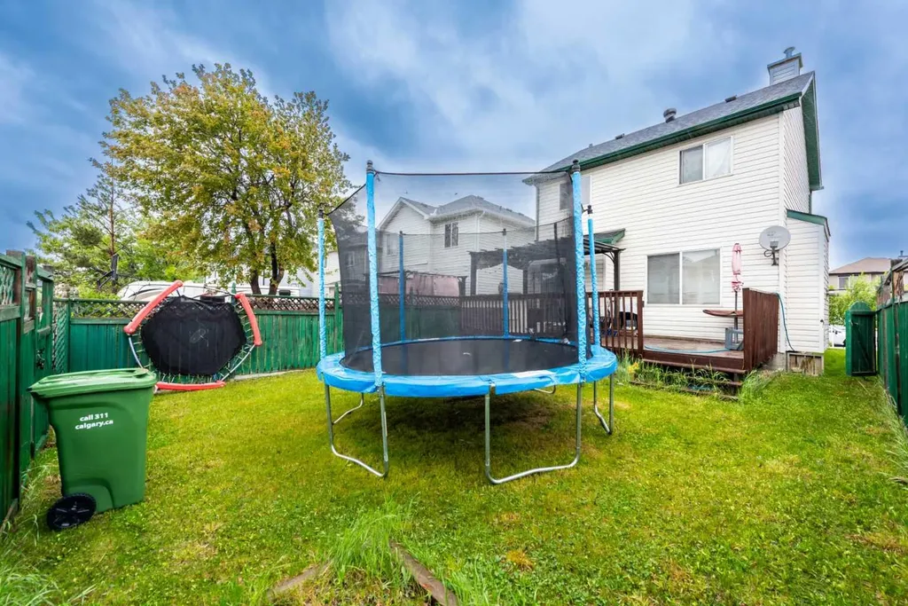 93 Saddleback Road NE Calgary AB T3J4K5