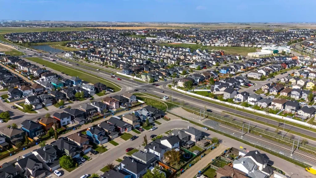 93 Saddleback Road NE Calgary AB T3J4K5