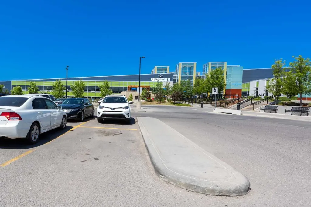 93 Saddleback Road NE Calgary AB T3J4K5