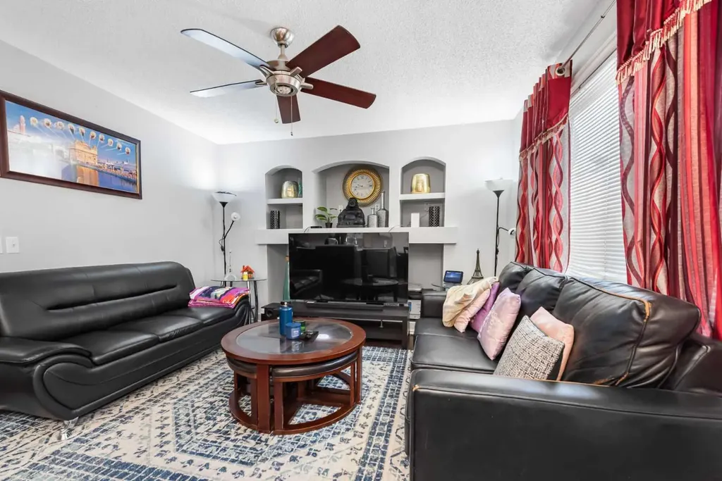 93 Saddleback Road NE Calgary AB T3J4K5