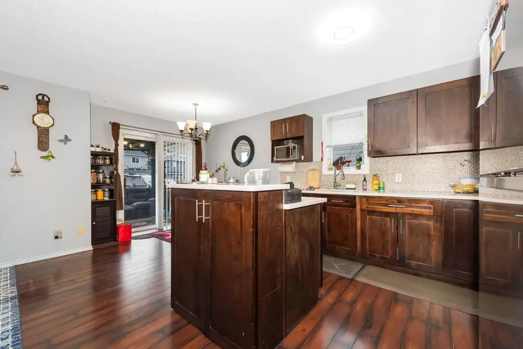 93 Saddleback Road NE Calgary AB T3J4K5